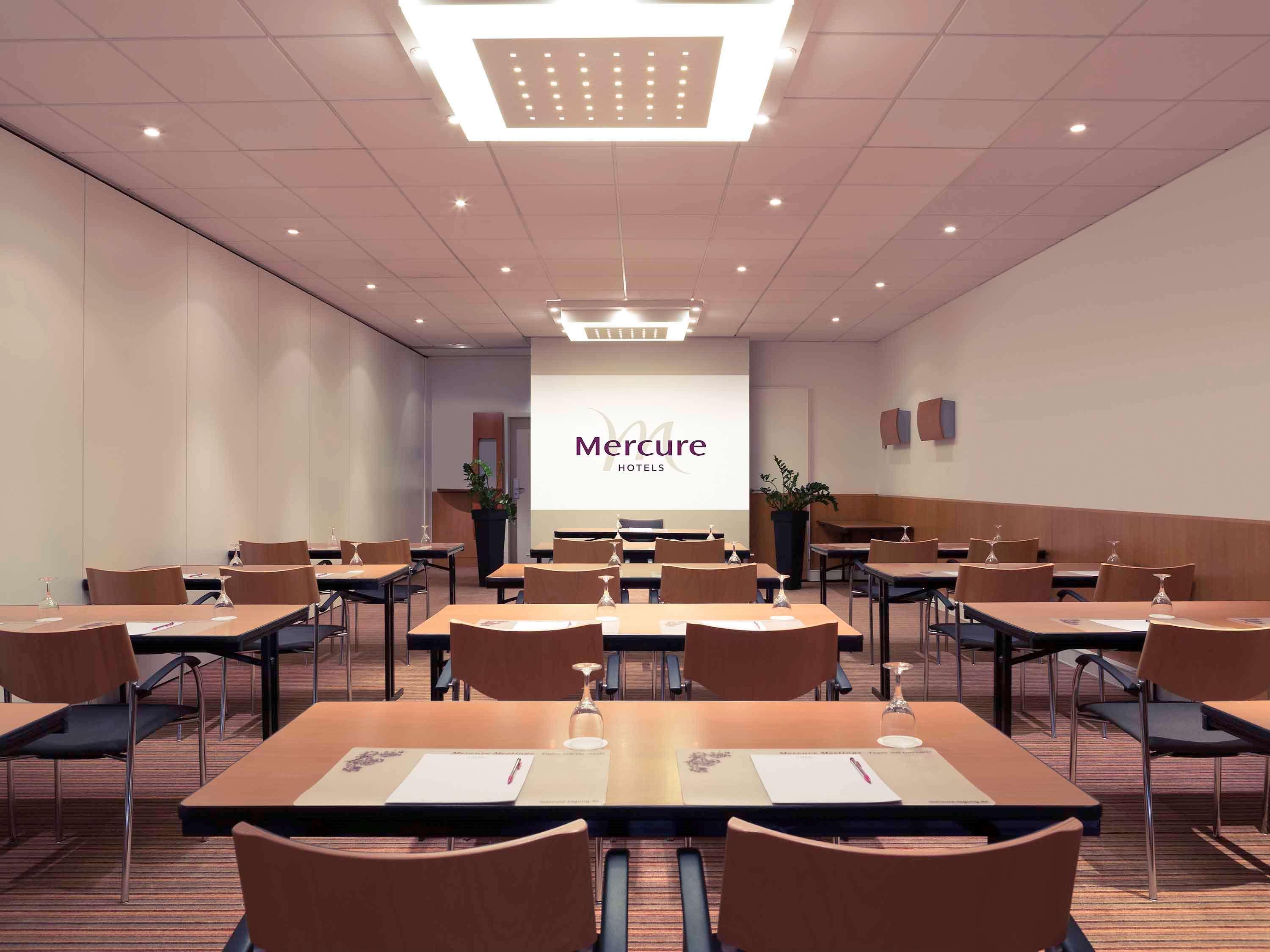 Mercure Stuttgart Sindelfingen An Der Messe Hotel Exterior foto